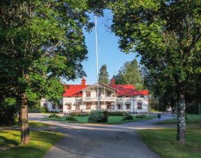  Borrgården Hostel  Льусдал